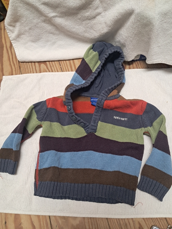 OshKosh B'gosh Other - OshKosh B'gosh Hooded Knit Sweater in Blue, Green, Brown, Red